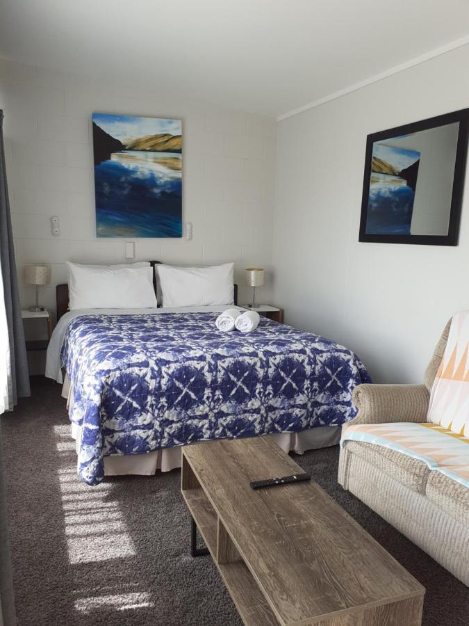 Paeroa Rail Trail Motel Bagian luar foto