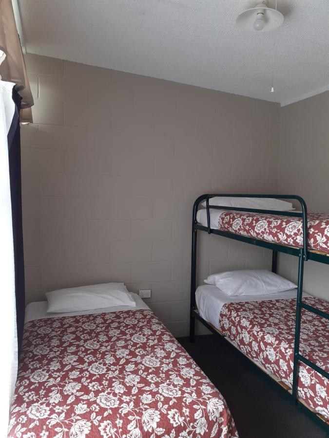 Paeroa Rail Trail Motel Bagian luar foto